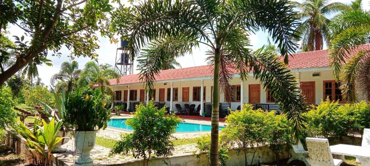 Shan Guest And Restaurant Nilaveli Exterior photo