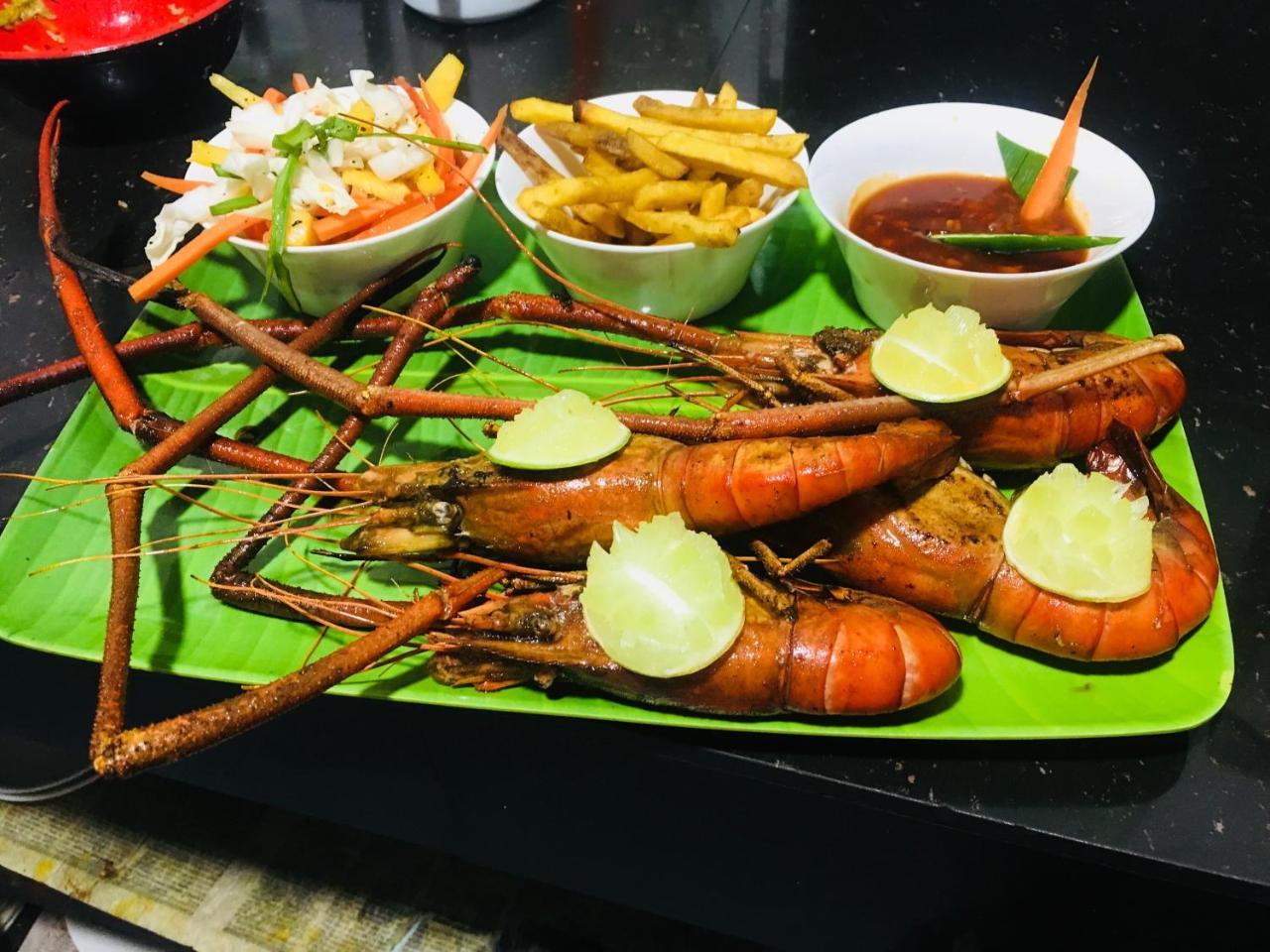 Shan Guest And Restaurant Nilaveli Exterior photo