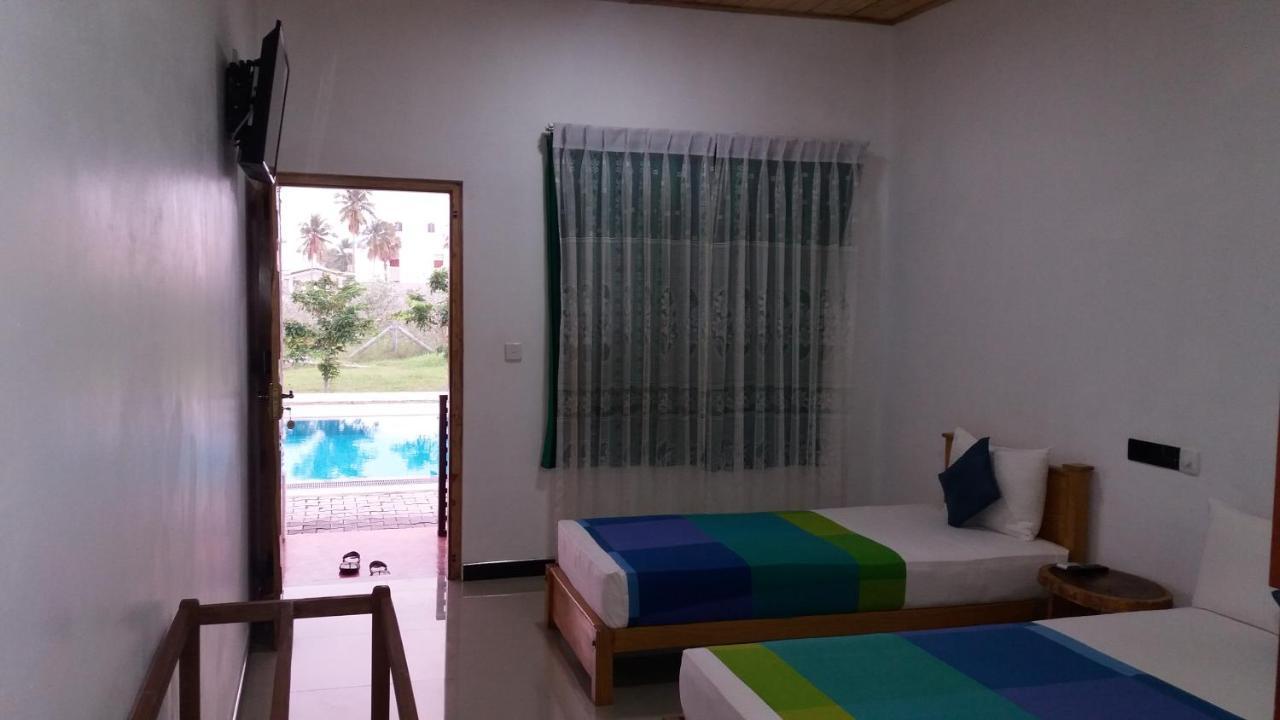 Shan Guest And Restaurant Nilaveli Exterior photo