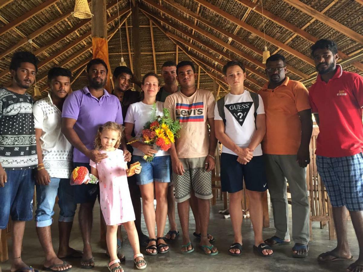 Shan Guest And Restaurant Nilaveli Exterior photo